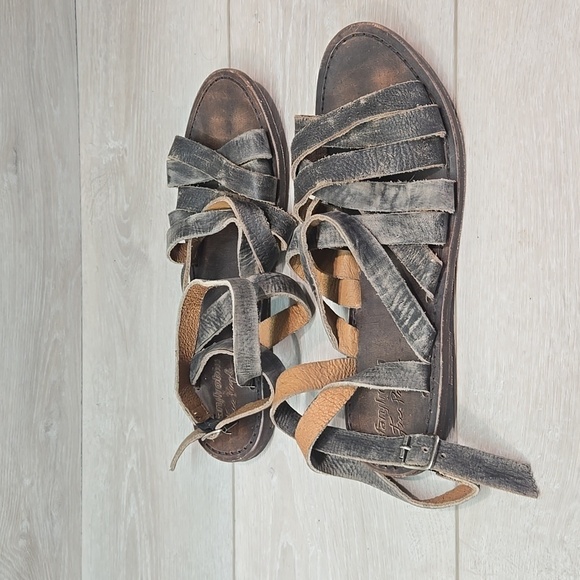 Farylrobin By Free People Women Gladiator Hobo boho Leather Sandals shoes sz 9 - Picture 2 of 10